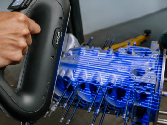 Escaneo 3D de precisión de un componente industrial para ingeniería inversa
